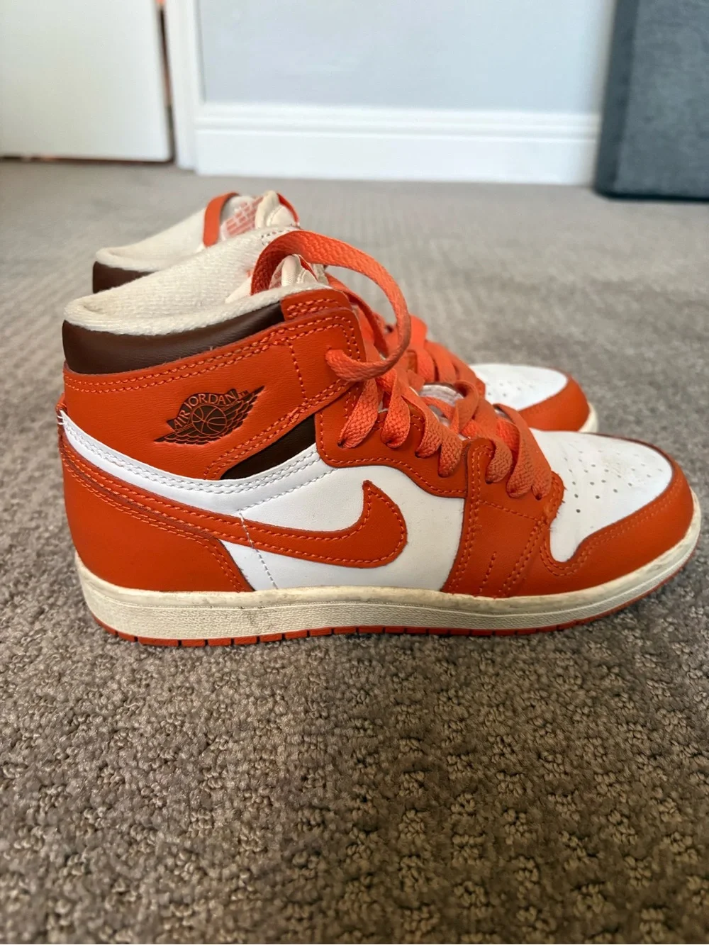 Jordan kid’s air Jordan retro high starfish sneakers size 3y